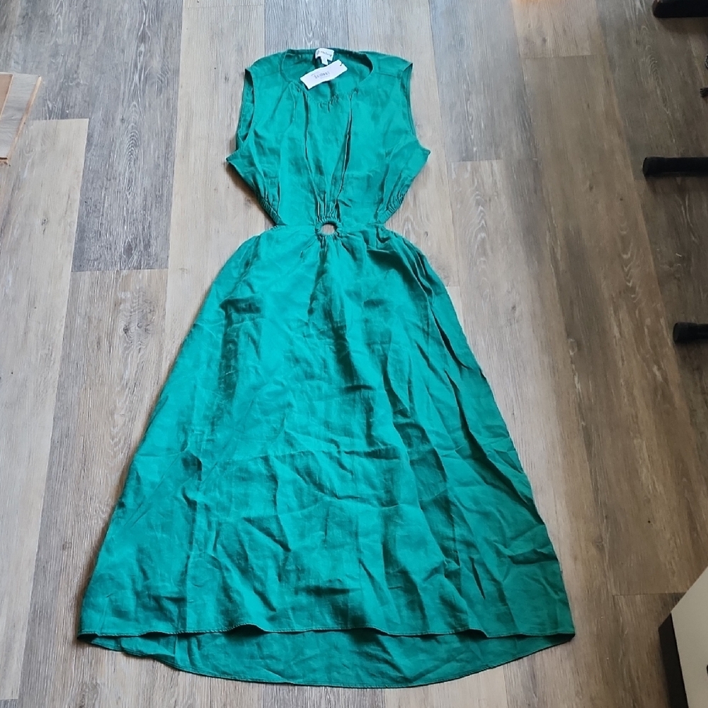 Emerald Cut- Out Green Sleeveless Sundress - Picture 1 of 14
